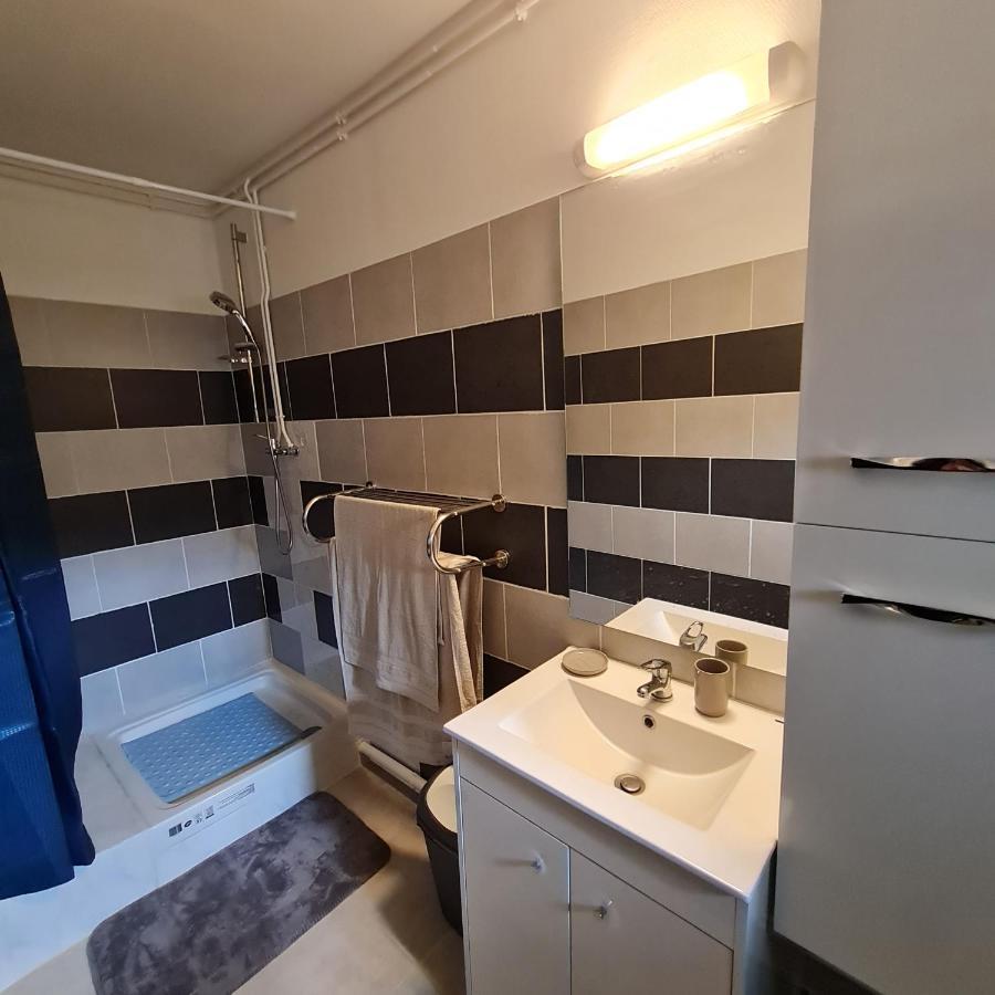 Le Commerce Pont-Sur-Yonne المظهر الخارجي الصورة